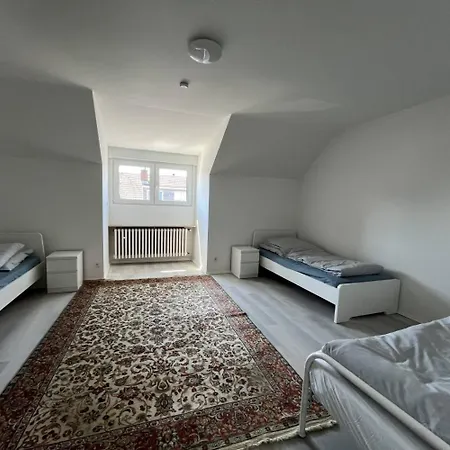 Cozy In Apartment *